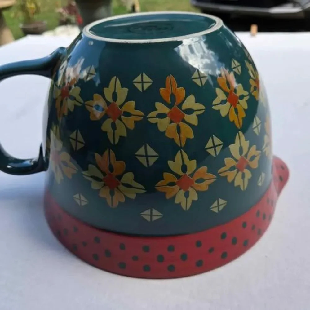 Pioneer Woman Vintage Geo pattern handled mixing bowl with pour spout